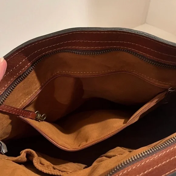 NWT Patricia Nash Leather European Map Collection Poppy Tote - Picture 11 of 15